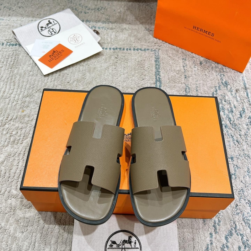 H**mes slippers